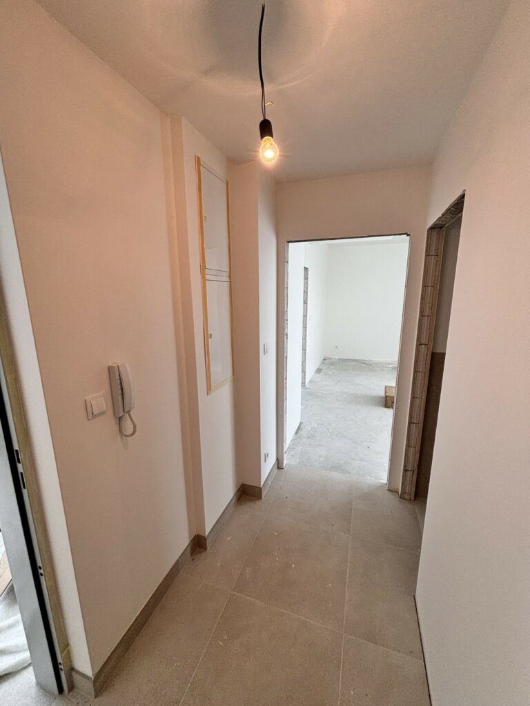 BDCihelna - Dokončení omítek předsíň